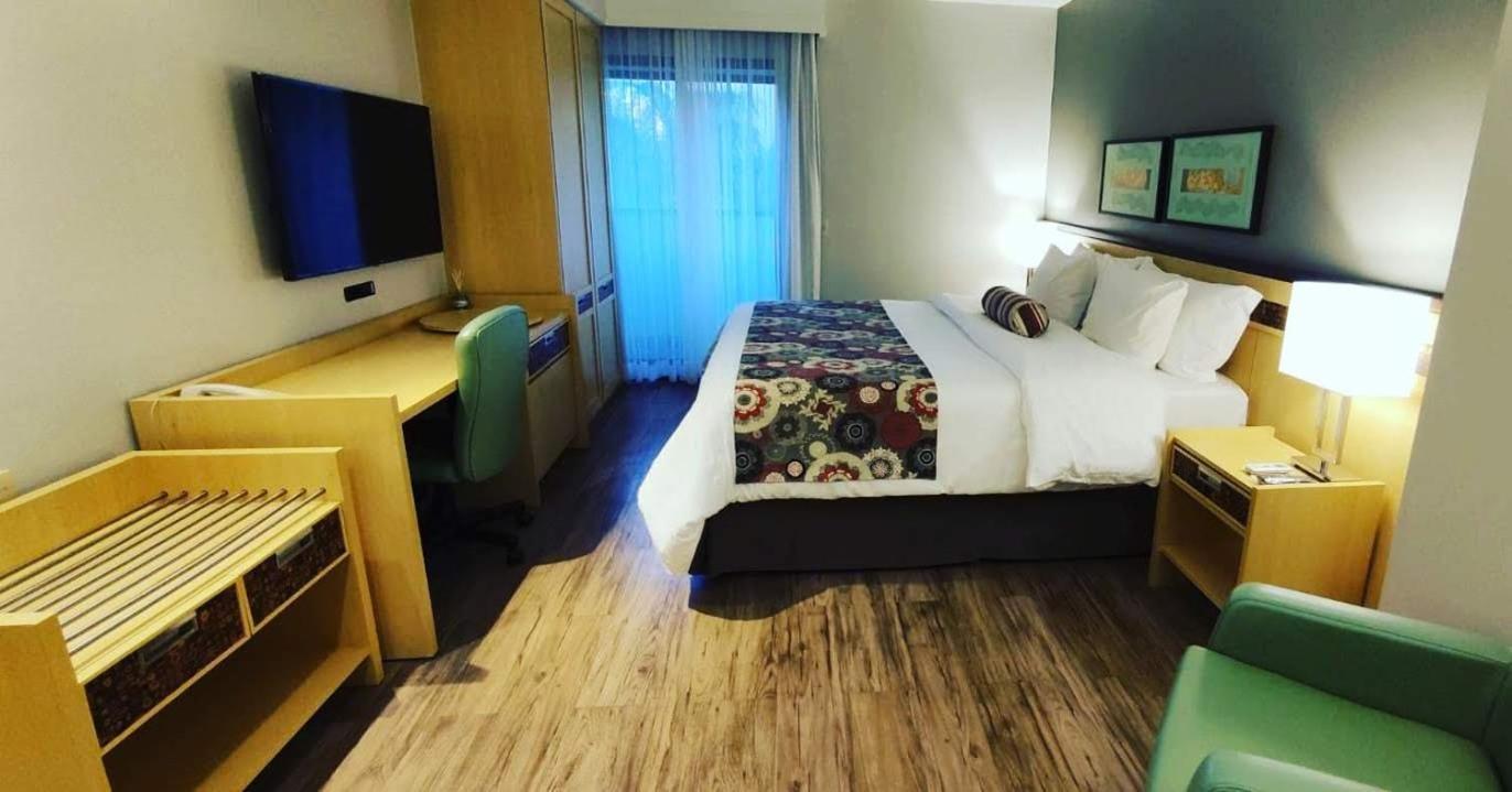 Hotel Lets Idea Hotel: Premium Flat With King Bed And Daily Cleaning