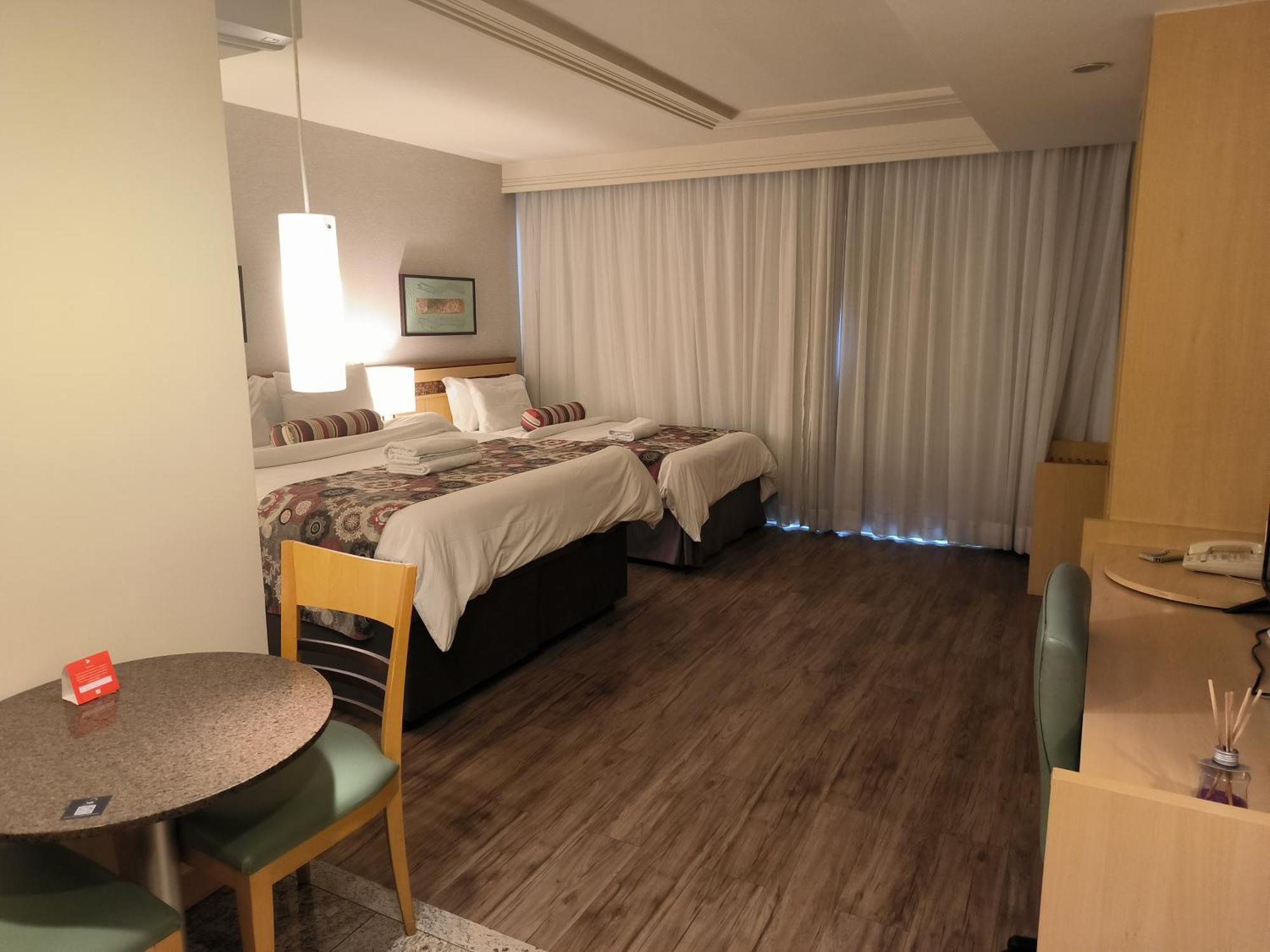 Lets Idea Hotel: Premium Flat With King Bed And Daily Cleaning Hotel 4*