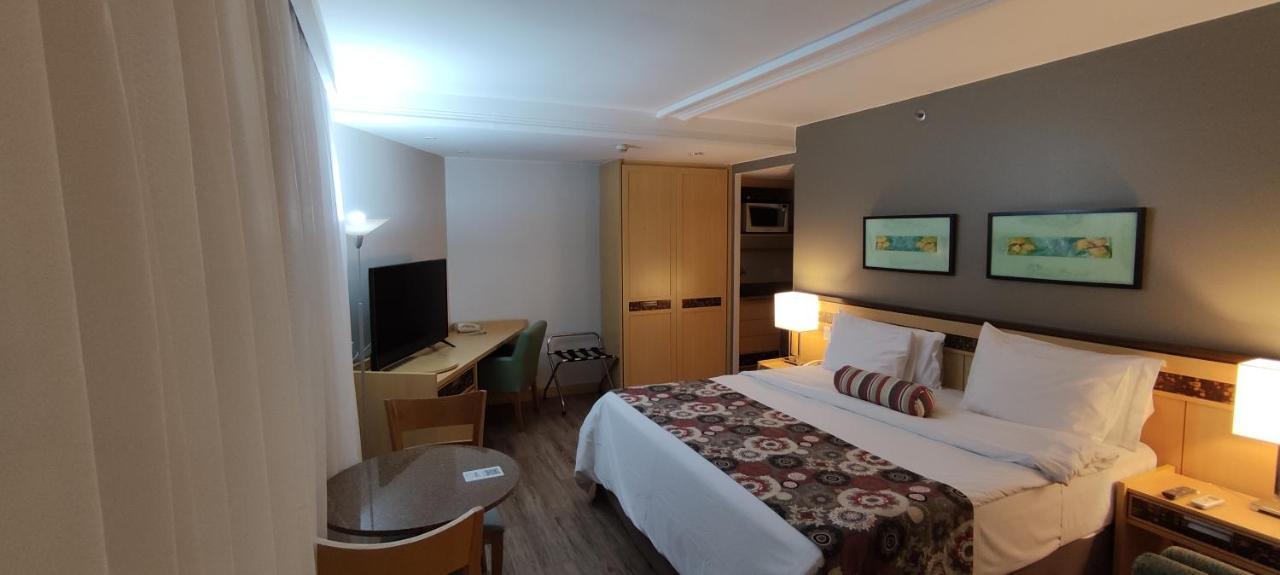 Lets Idea Hotel: Premium Flat With King Bed And Daily Cleaning